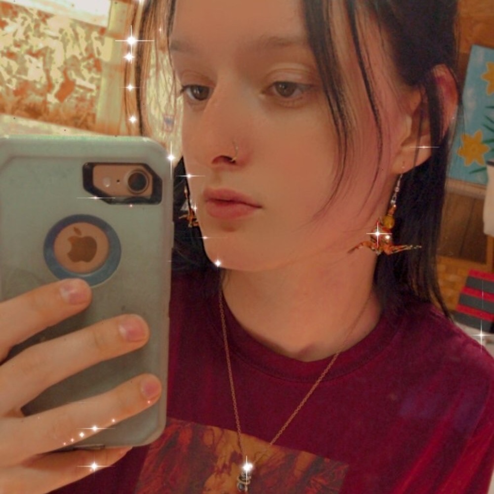 Meet your Posher, Alyxandra